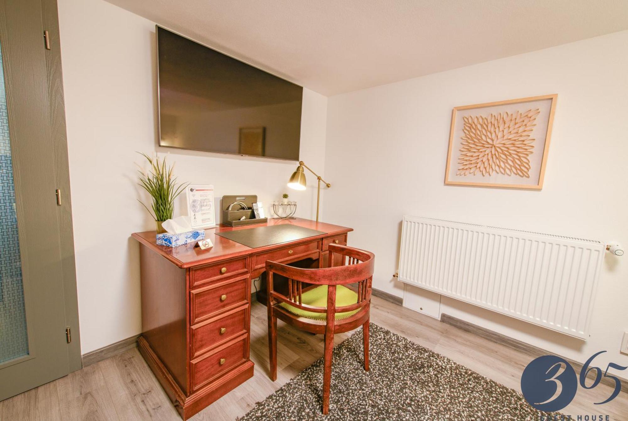 365 Guest House Hunedoara Bagian luar foto